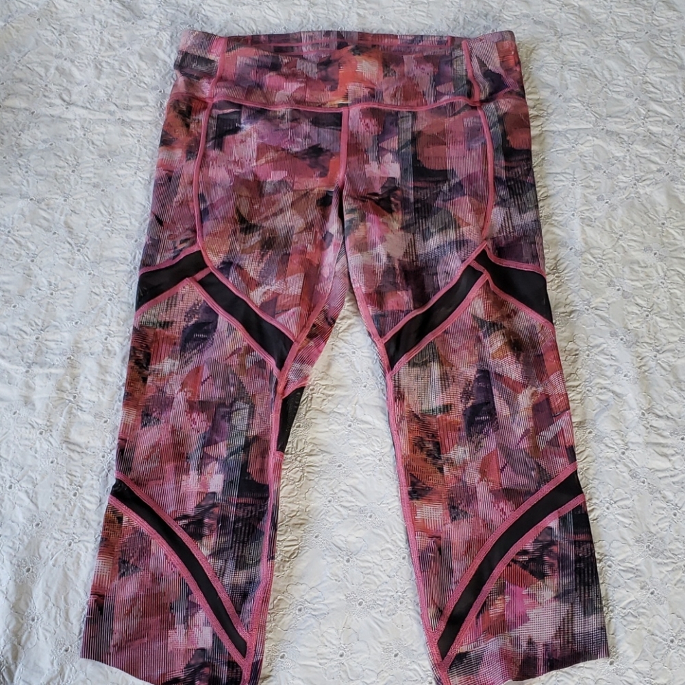 Lululemon yoga workout leggings pants 10 pink and black